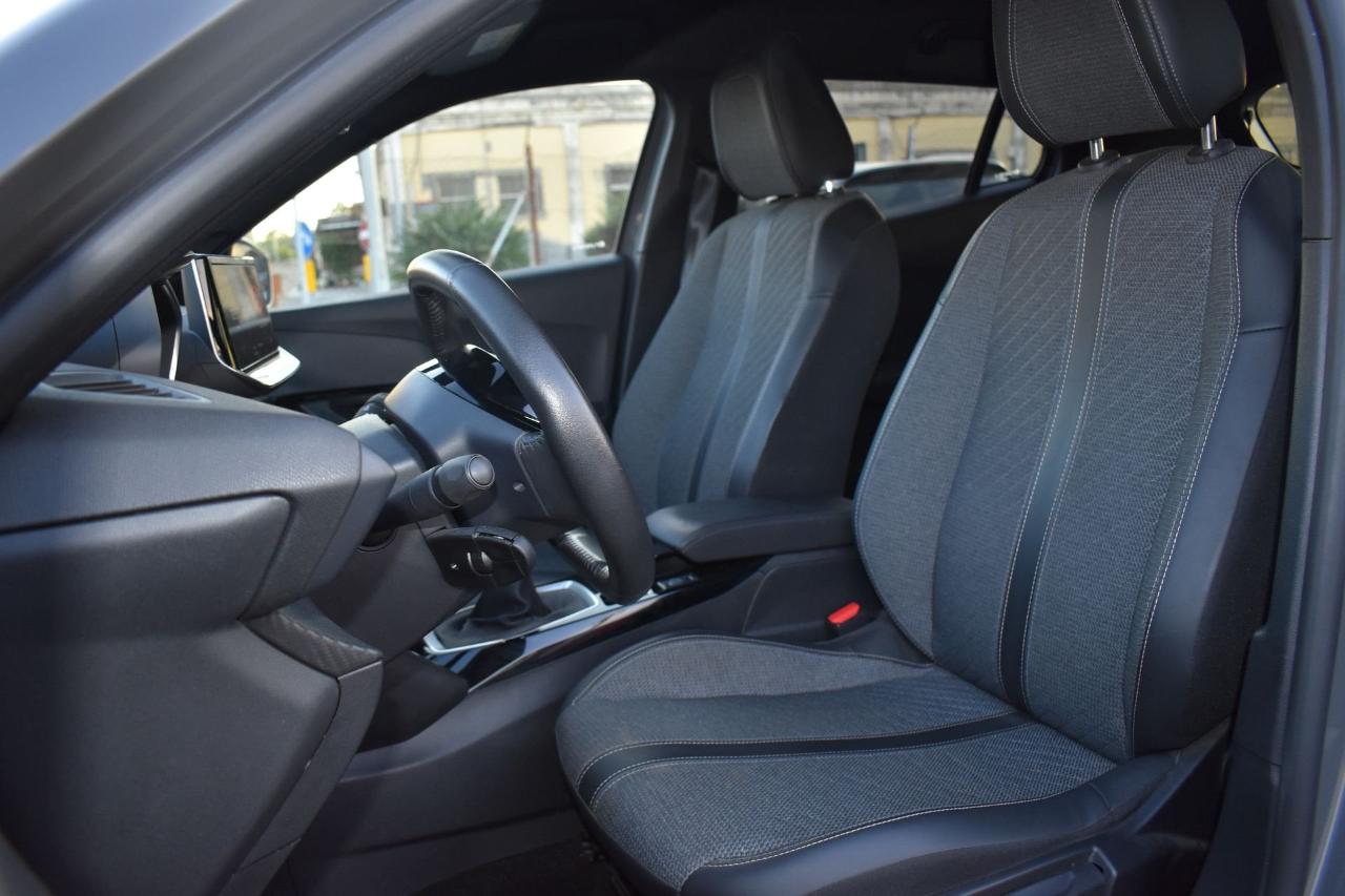 Peugeot 2008 - Foto 2