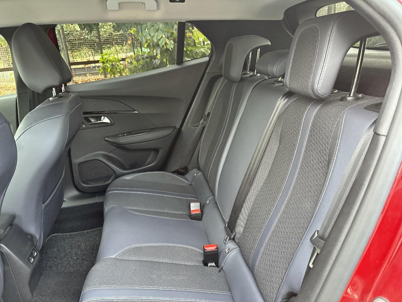 Peugeot 2008 - Foto 2