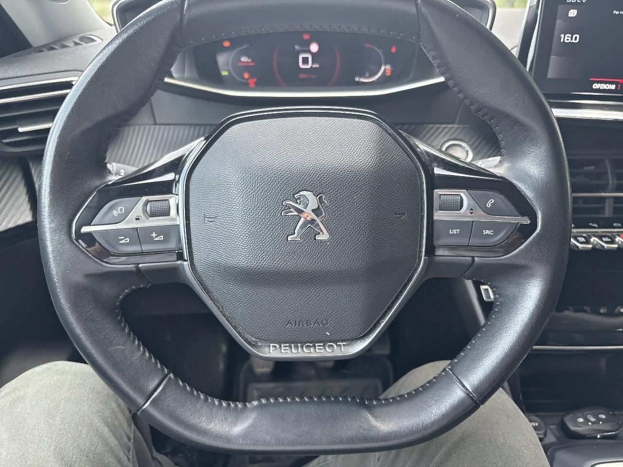 Peugeot 2008 - Foto 4