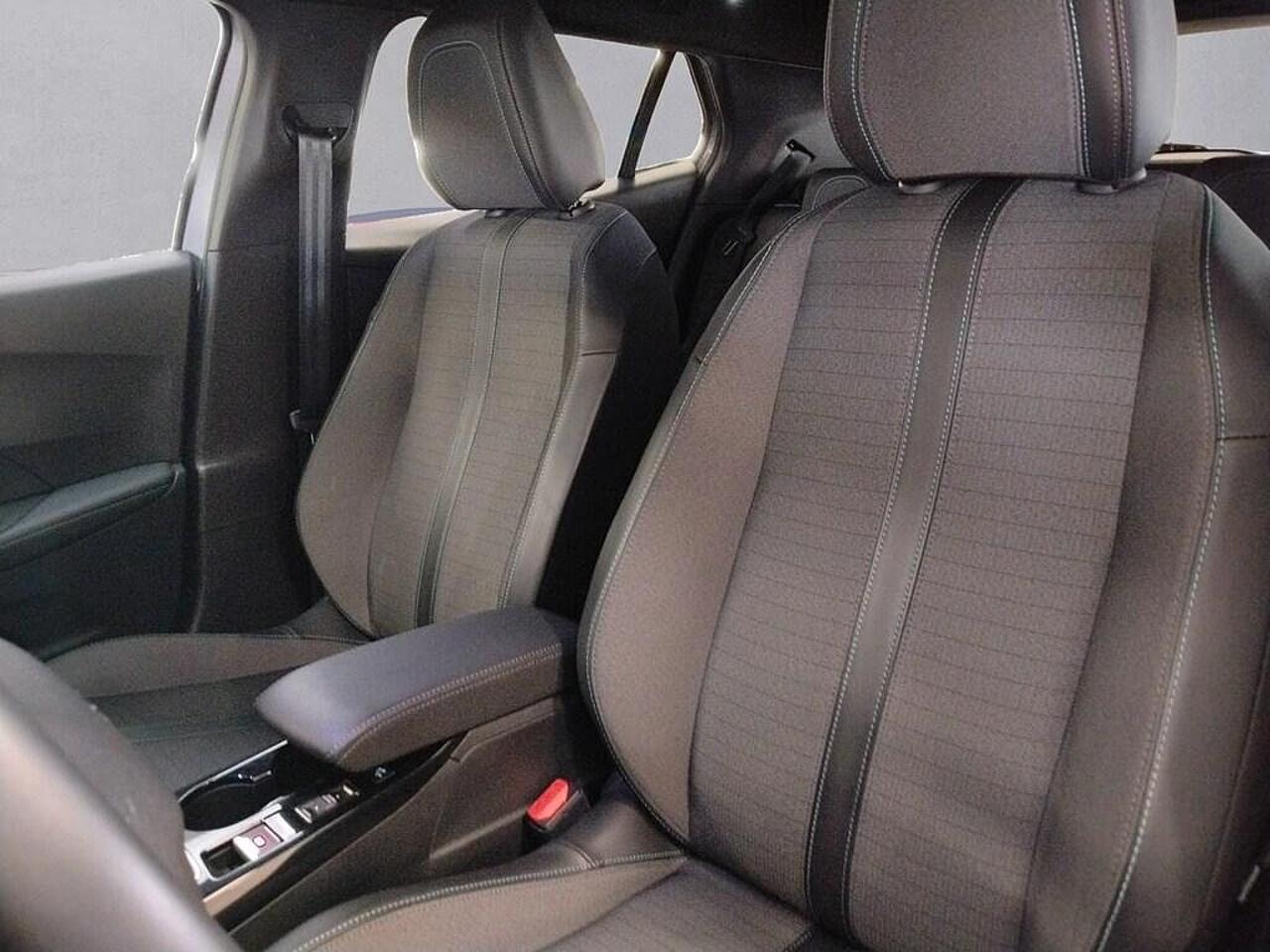 Peugeot 2008 - Foto 2