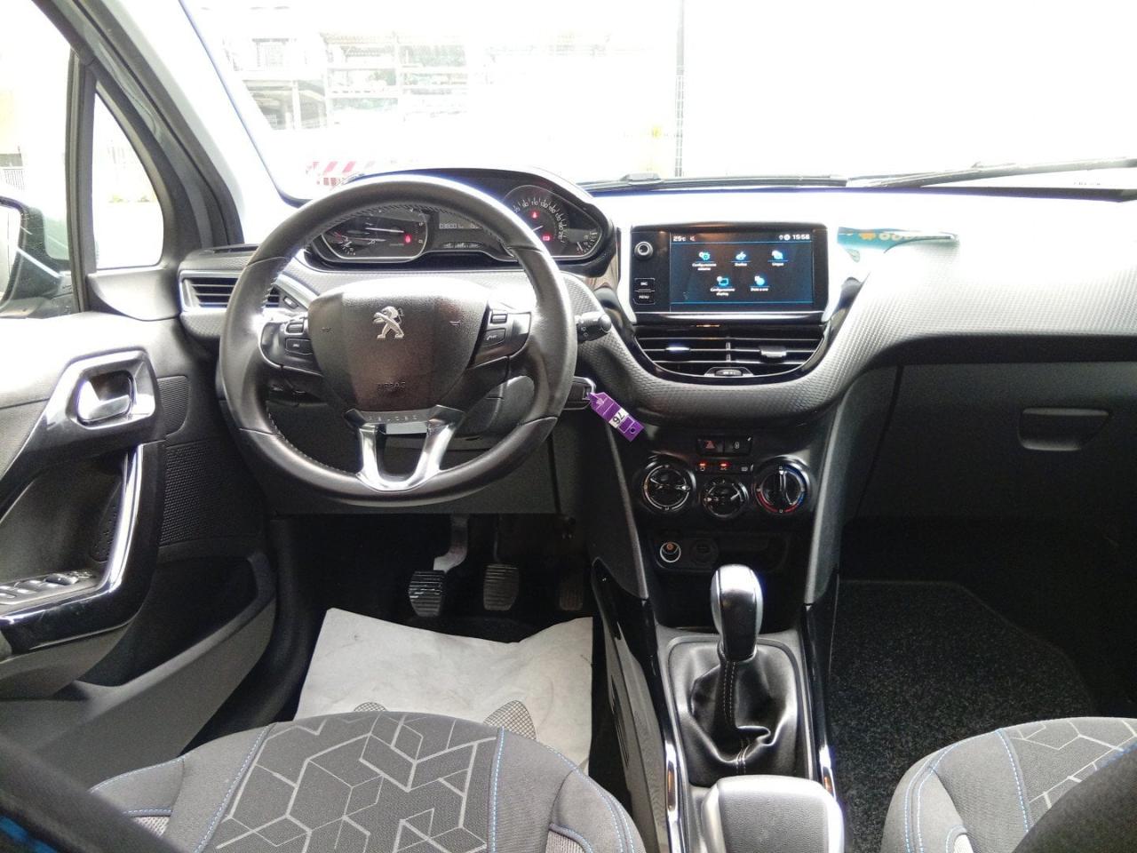 Peugeot 2008 - Foto 2