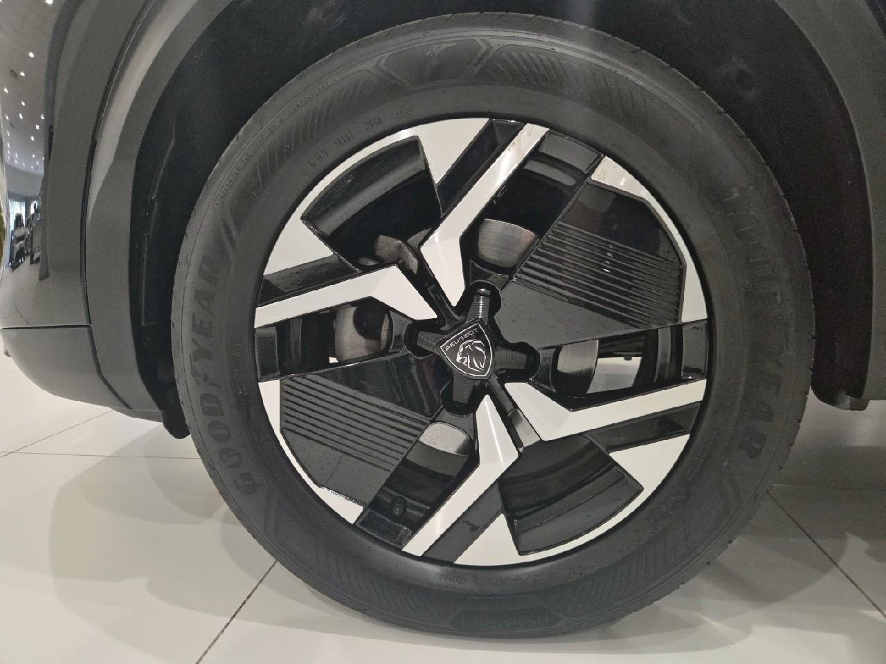 Peugeot 2008 - Foto 3