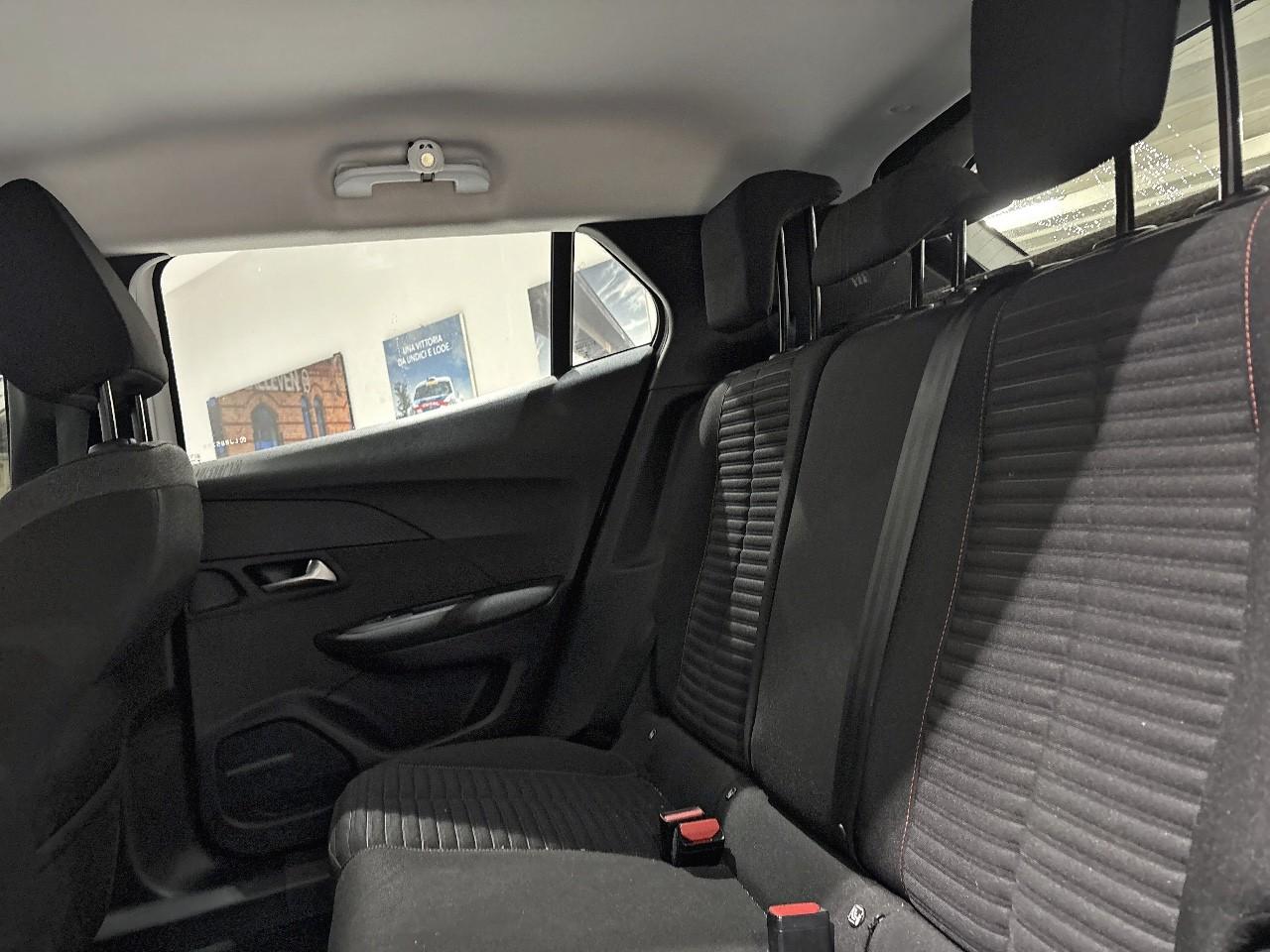 Peugeot 2008 - Foto 2