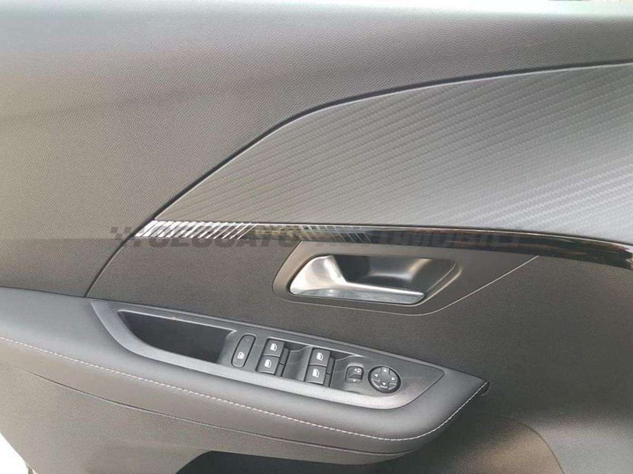 Peugeot Peugeot 208 usata, con servo sterzo