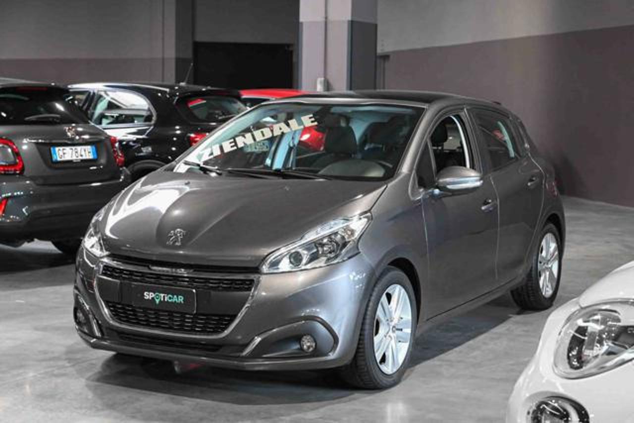 peugeot 208 208 puretech 82cv signature sky usata