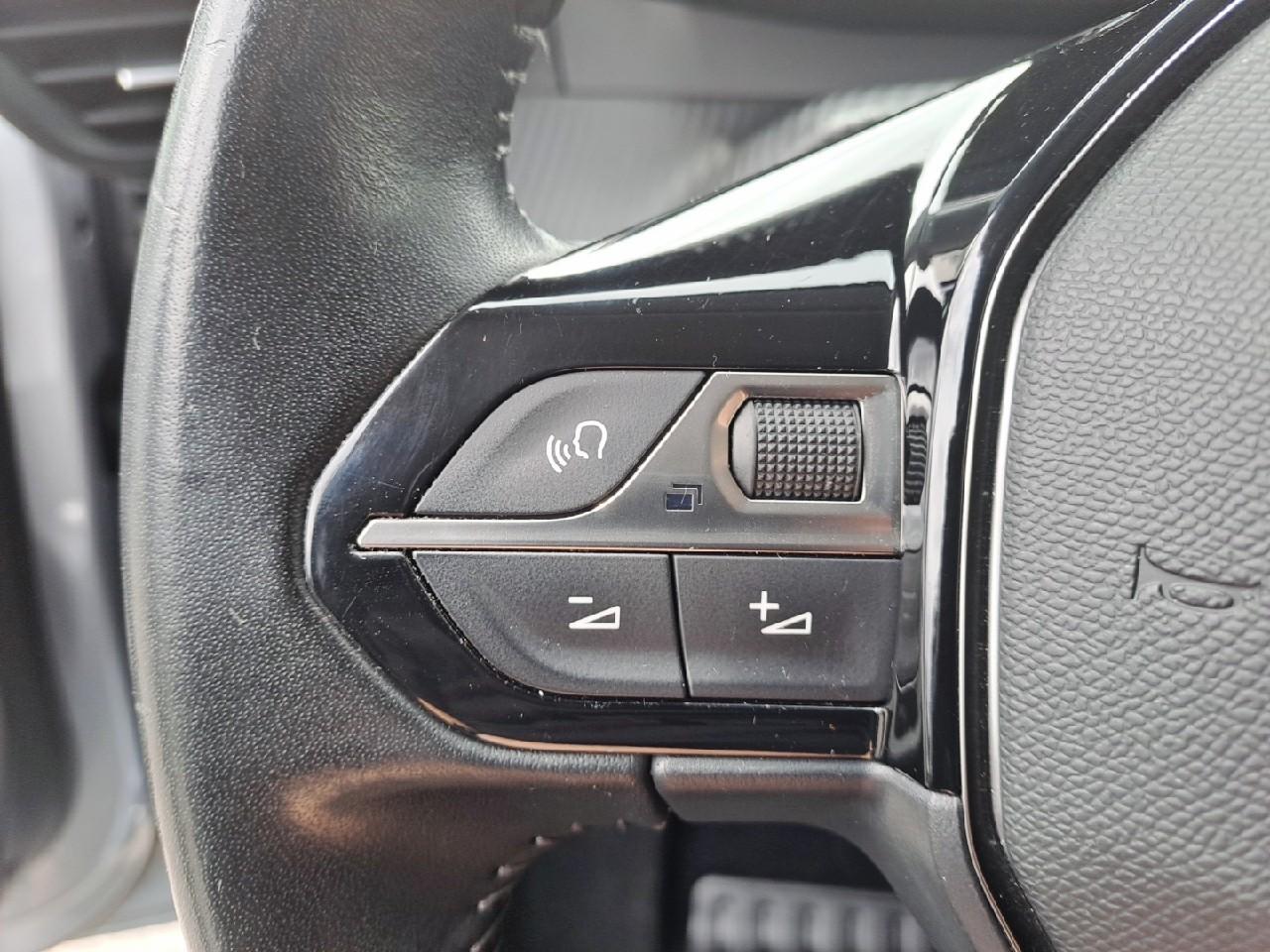 Peugeot Peugeot 208 usata 7