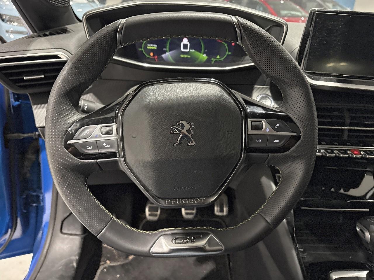Peugeot Peugeot 208 usata, con 6 altoparlanti
