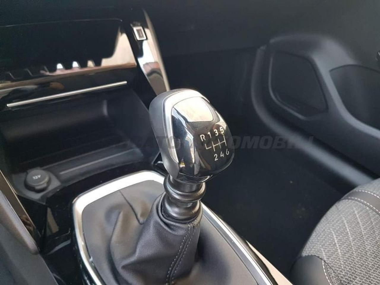Peugeot Peugeot 208 usata, con cerchi in lega