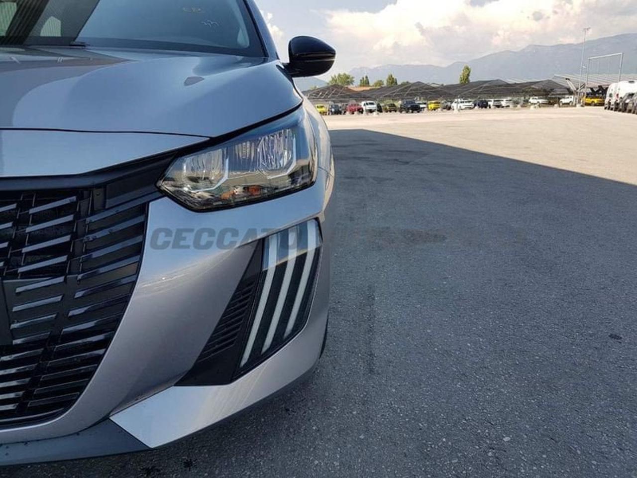Peugeot Peugeot 208 usata 9