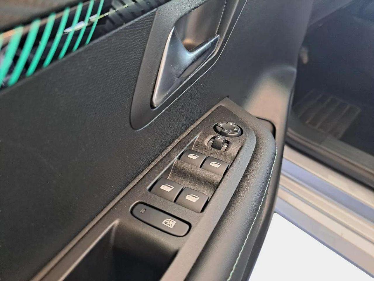 Peugeot Peugeot 208 usata, con computer di bordo