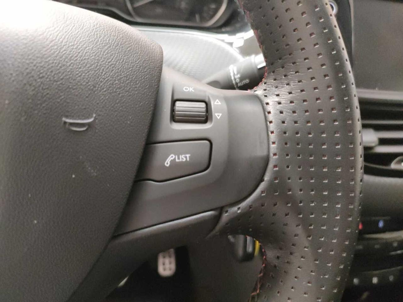 Peugeot Peugeot 208 usata, con chiusura centralizzata