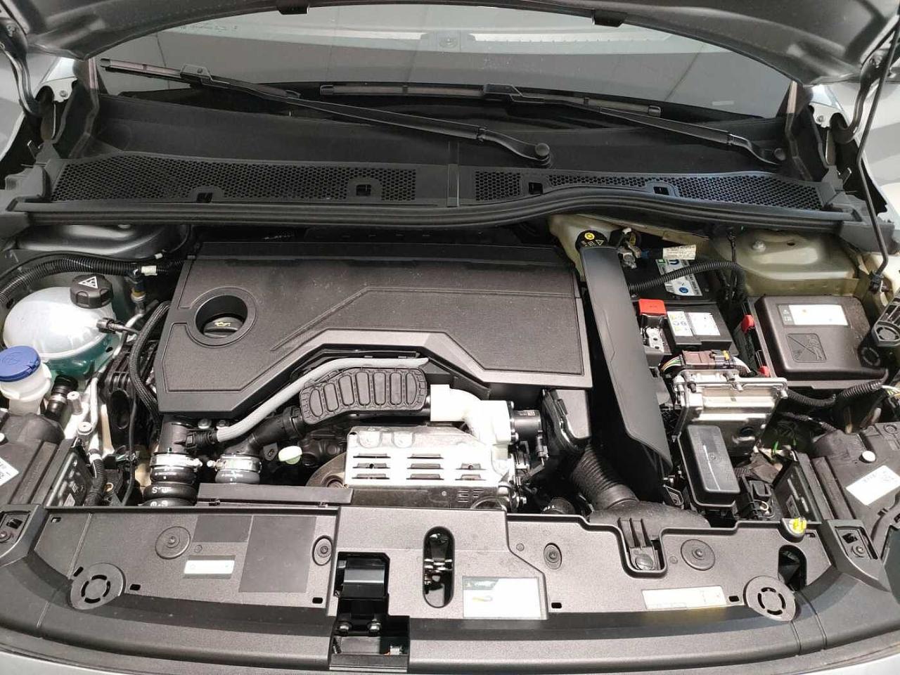 Peugeot Peugeot 208 208 5P - GT Hybrid 136 E-DCS6