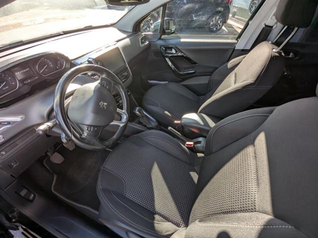 Peugeot Peugeot 208 usata, con autoradio