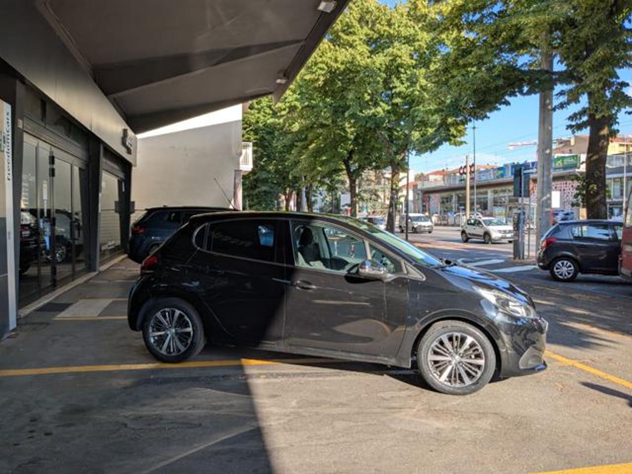 Peugeot Peugeot 208 usata 12