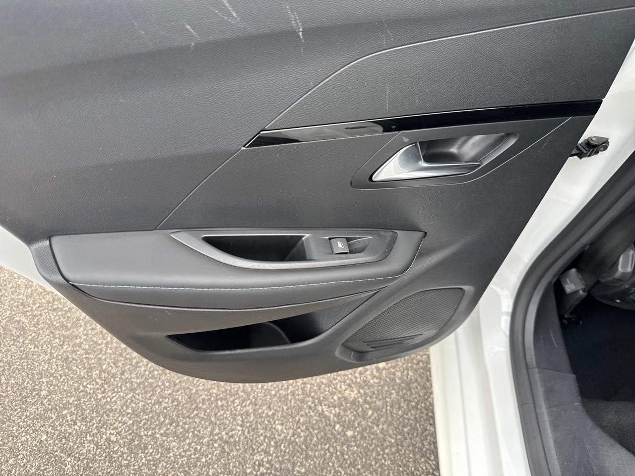 Peugeot Peugeot 208 usata, con alzacristalli elettrici anteriori e posteriori , numero ad impulso 2