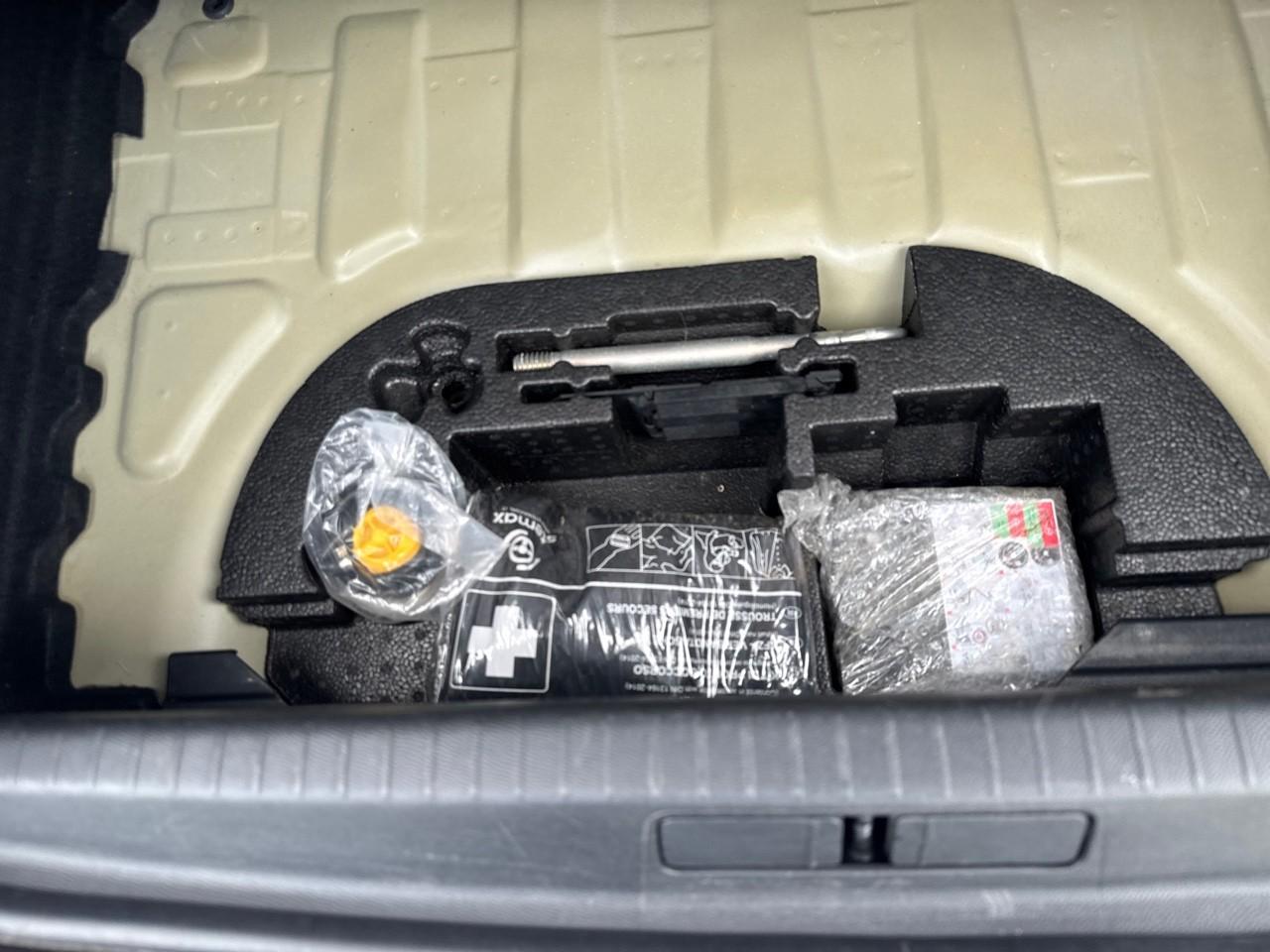 Peugeot Peugeot 208 usata, con assistenza al parcheggio posteriore e con monitor