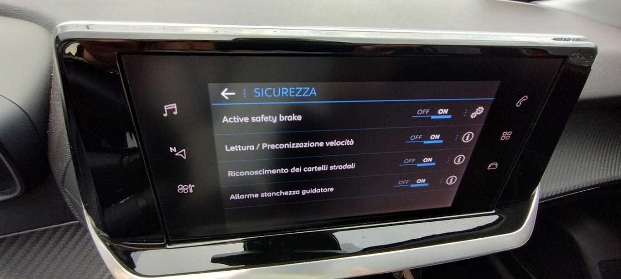Peugeot Peugeot 208 usata, con 4 cilindri