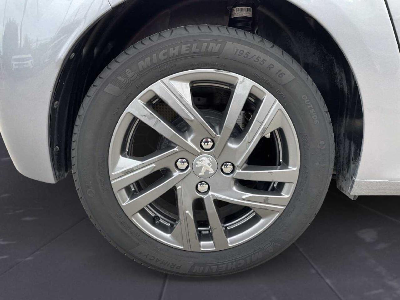 Peugeot Peugeot 208 usata, con 5 porte