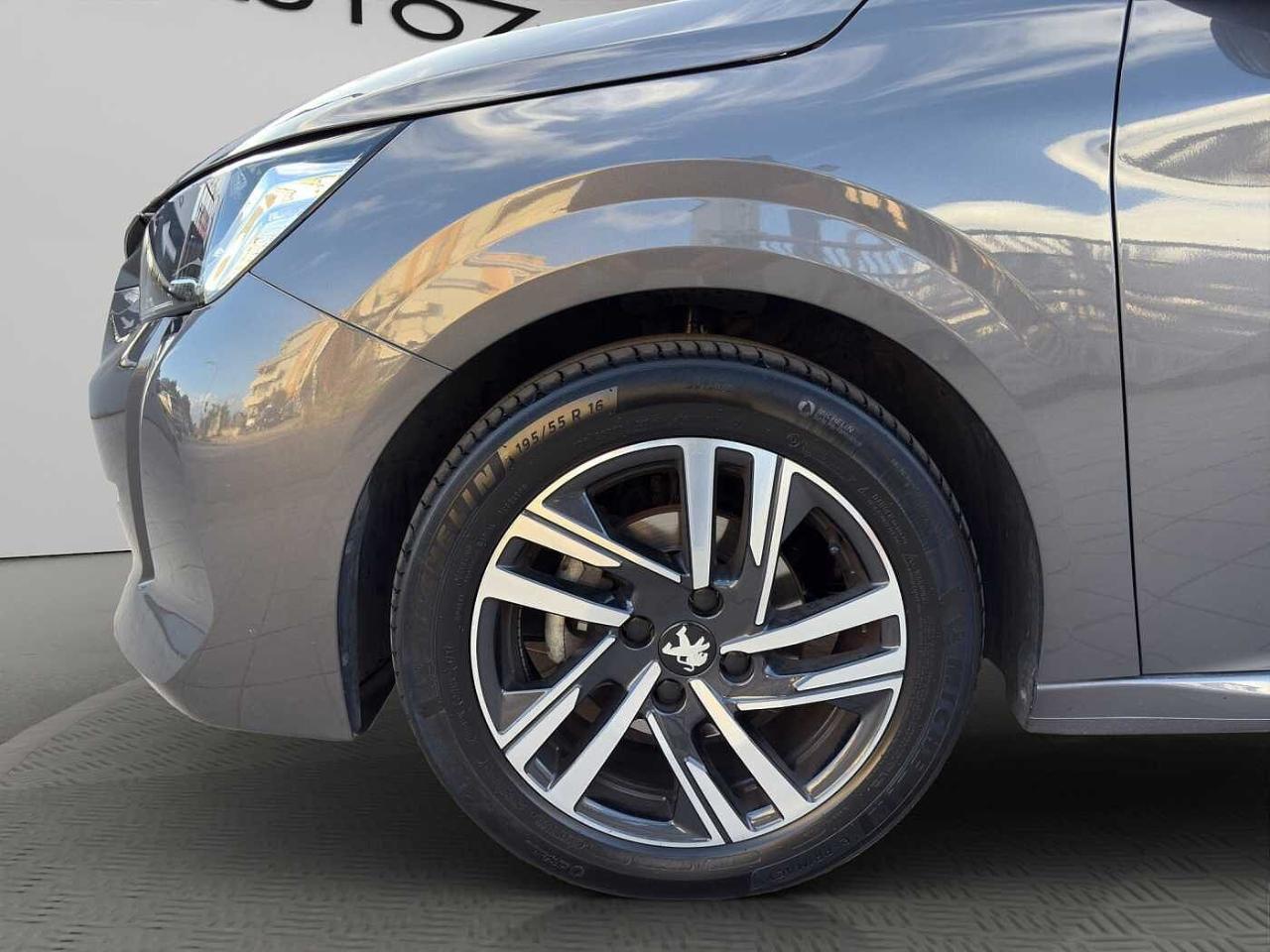 Peugeot Peugeot 208 usata, con 5 porte