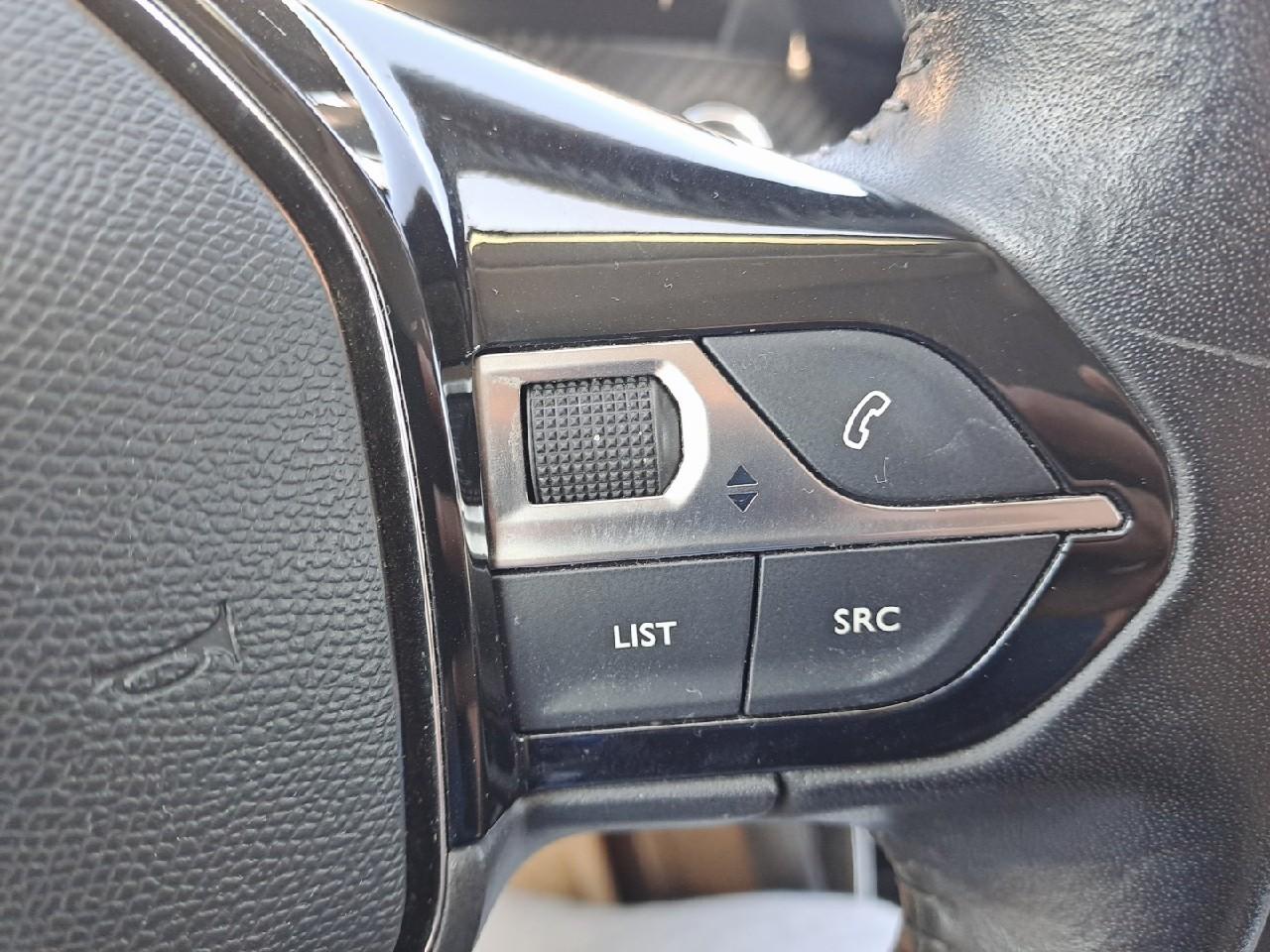 Peugeot Peugeot 208 usata, con airbag anteriore conducente intelligente, airbag anteriore passeggero intelligente con interrutore di disattivazione