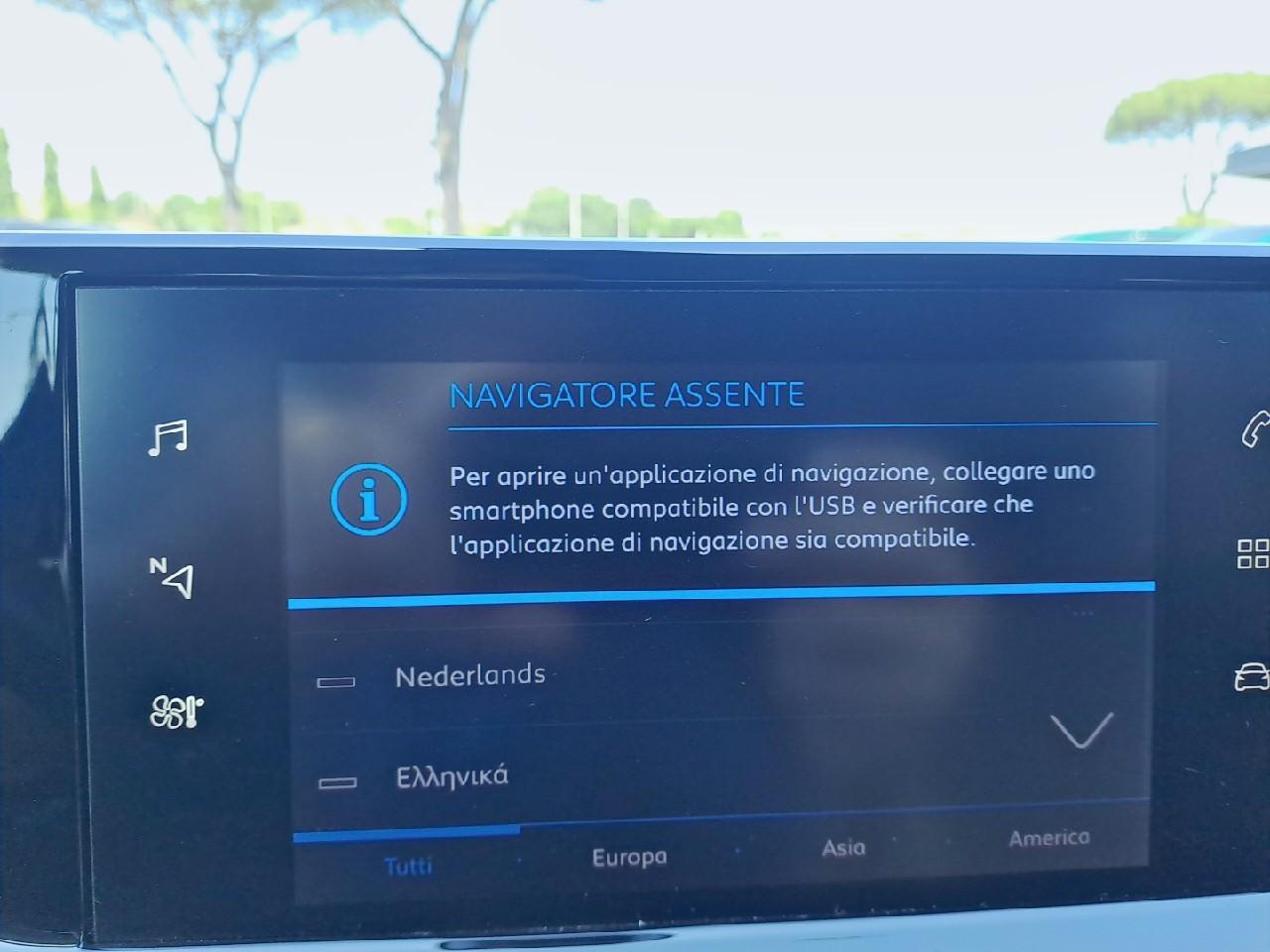 Peugeot Peugeot 208 usata, con apps integrate