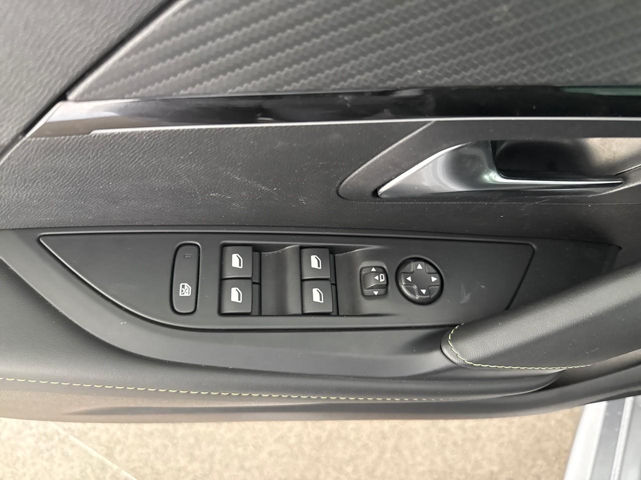 Peugeot Peugeot 208 usata, con airbag anteriore conducente, airbag anteriore passeggero con interrutore di disattivazione