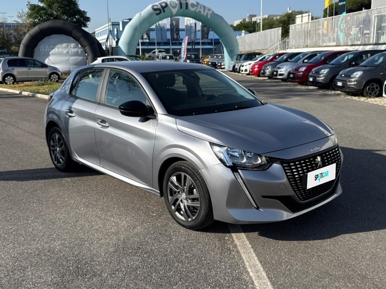 Peugeot Peugeot 208 usata, con cinture sicurezza post. conducente con pretensionatori, cinture sicurezza post. passeggero con pretensionatori, cinture sicurezza post. centrale a 3 punti