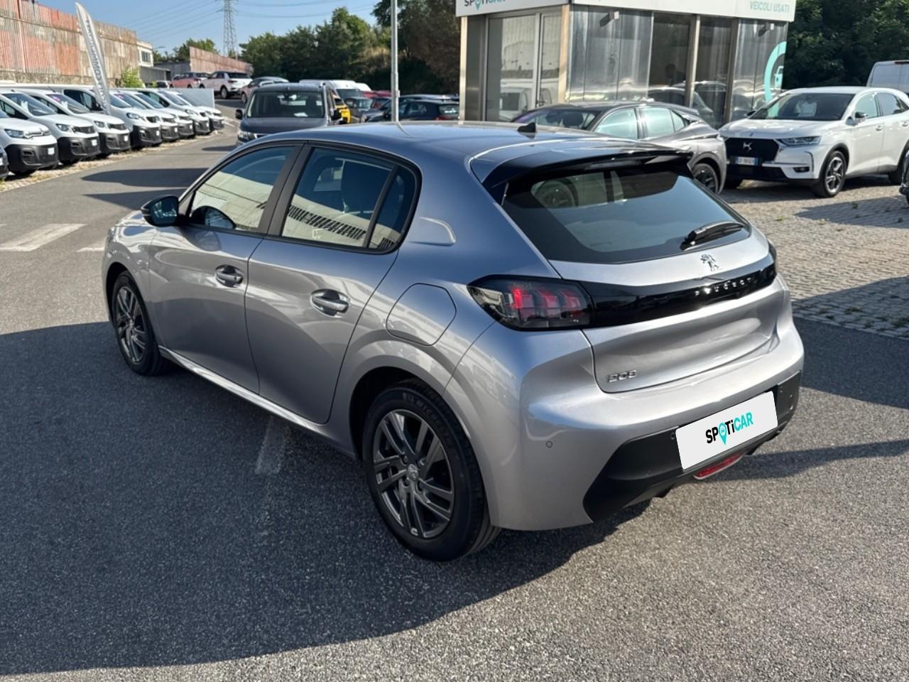 Peugeot Peugeot 208 usata, con comando luci con sensore di oscurità manuale