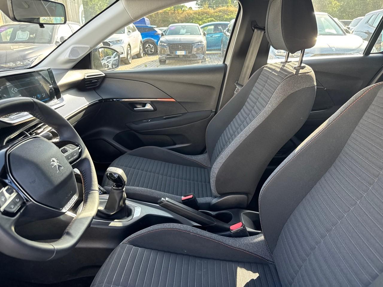 Peugeot Peugeot 208 usata, con conness.dispositivi est.intrattenimento include porta usb anteriore, 1 e 0