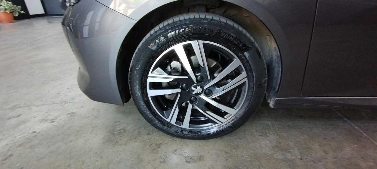 Peugeot Peugeot 208 usata, con active safety brake & distance alert