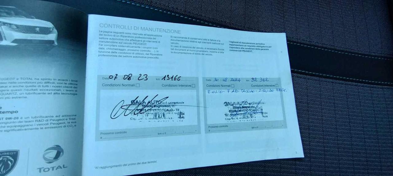Peugeot Peugeot 208 usata, con airbag conducente e passeggero (con disattivazione a chiave), laterali e tendina