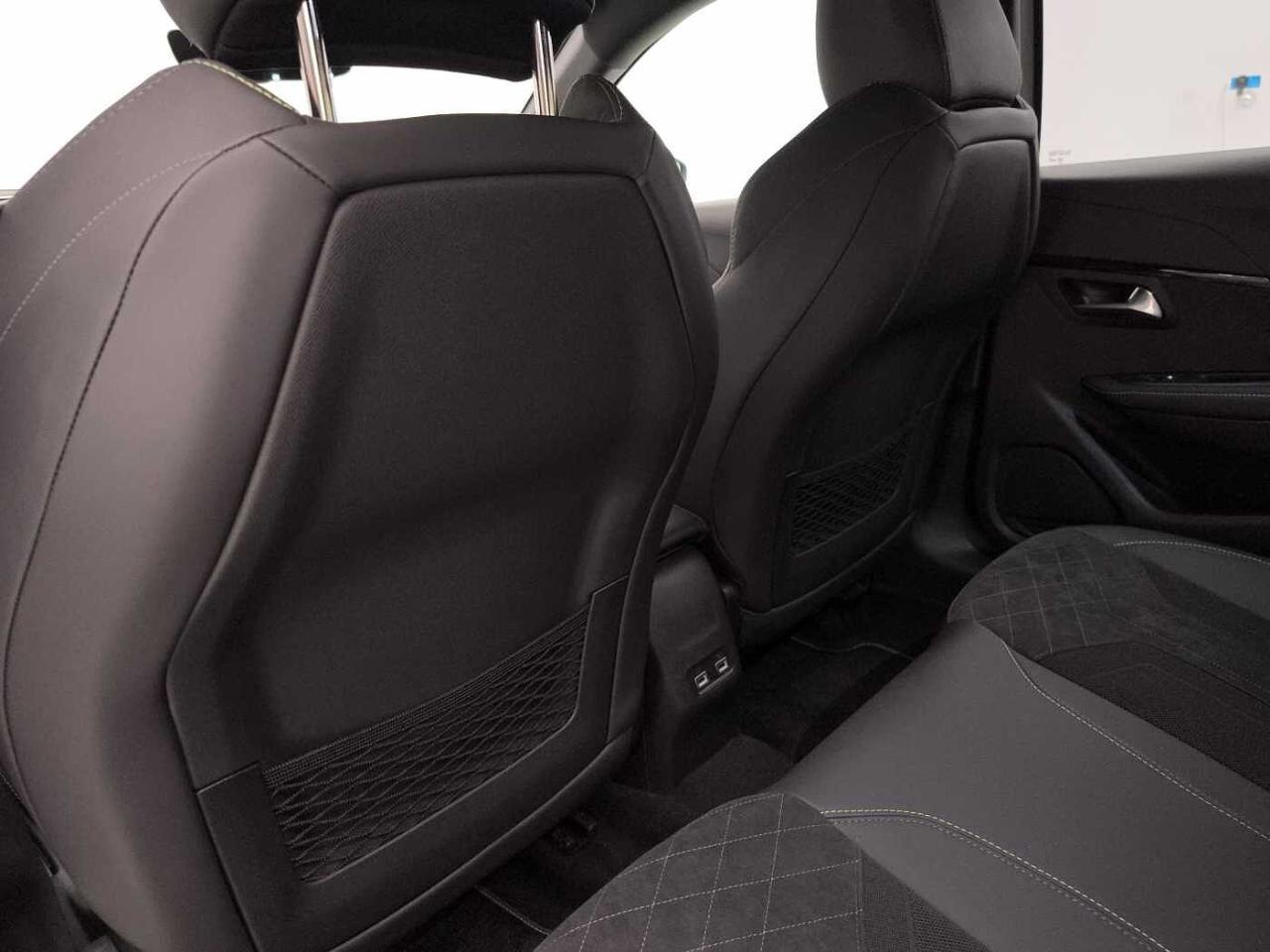 Peugeot Peugeot 208 usata, con assistente di corsia