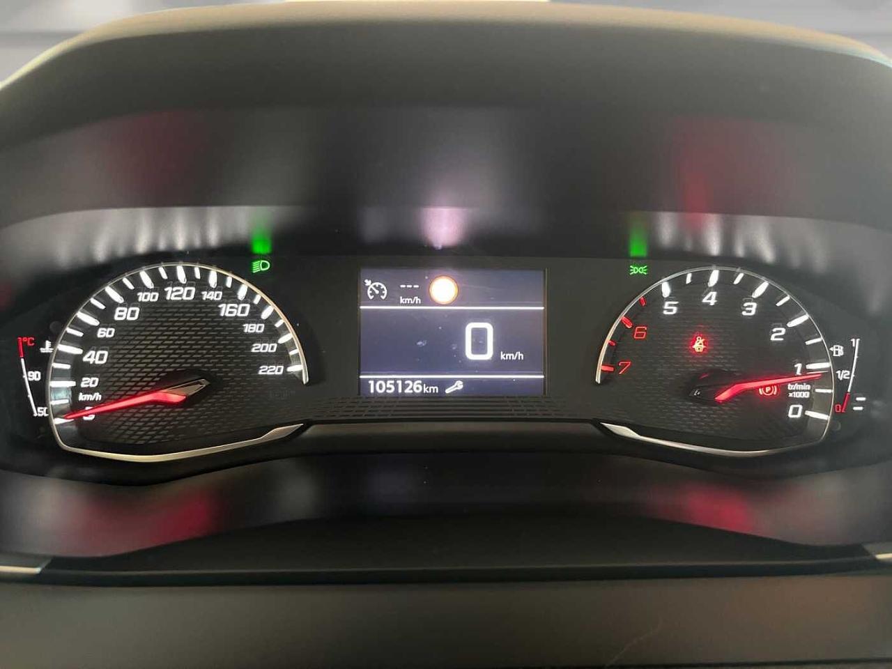 Peugeot Peugeot 208 usata, con 5 marce