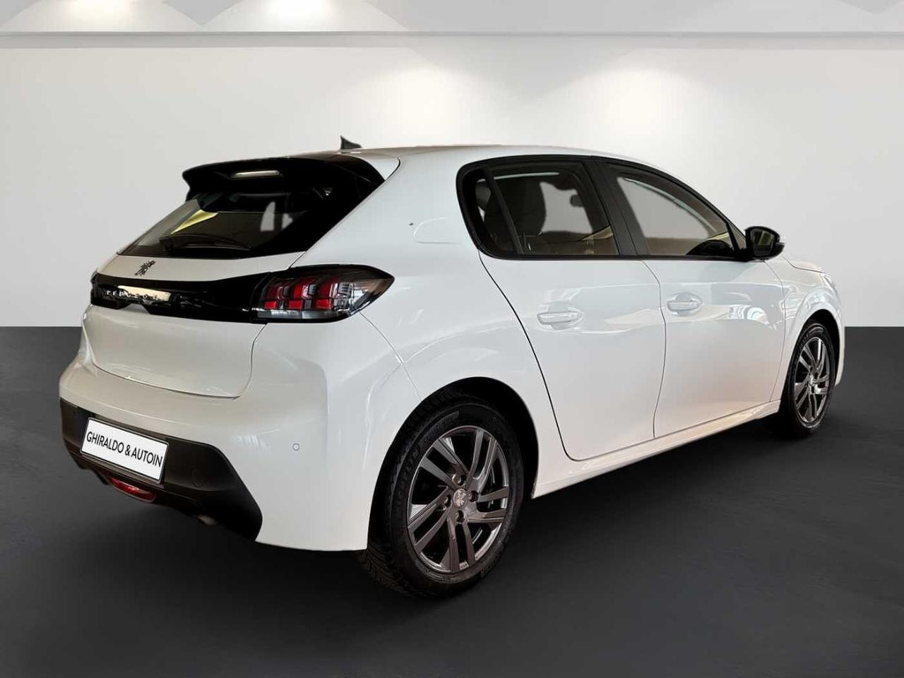 Peugeot Peugeot 208 usata, con portabagagli elettrico