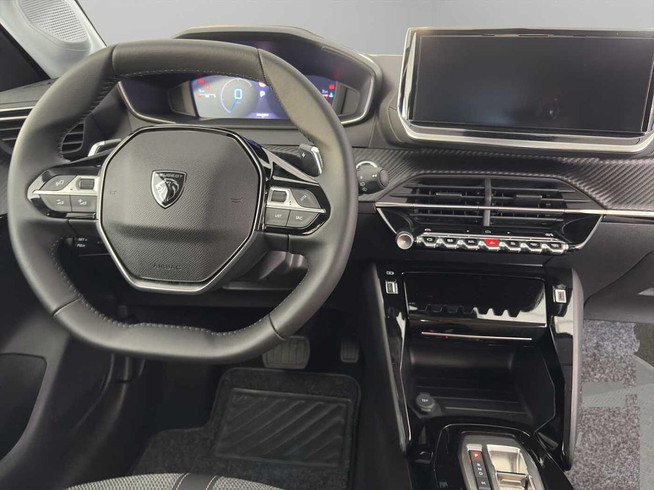 Peugeot Peugeot 208 usata, con 6 speakers - 2 tweeters & 2 woofers at the front, 2 speakers at the rear