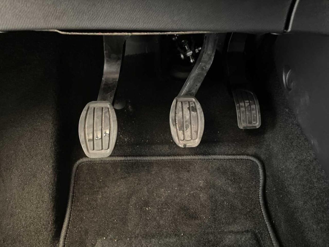 Peugeot Peugeot 208 usata 18