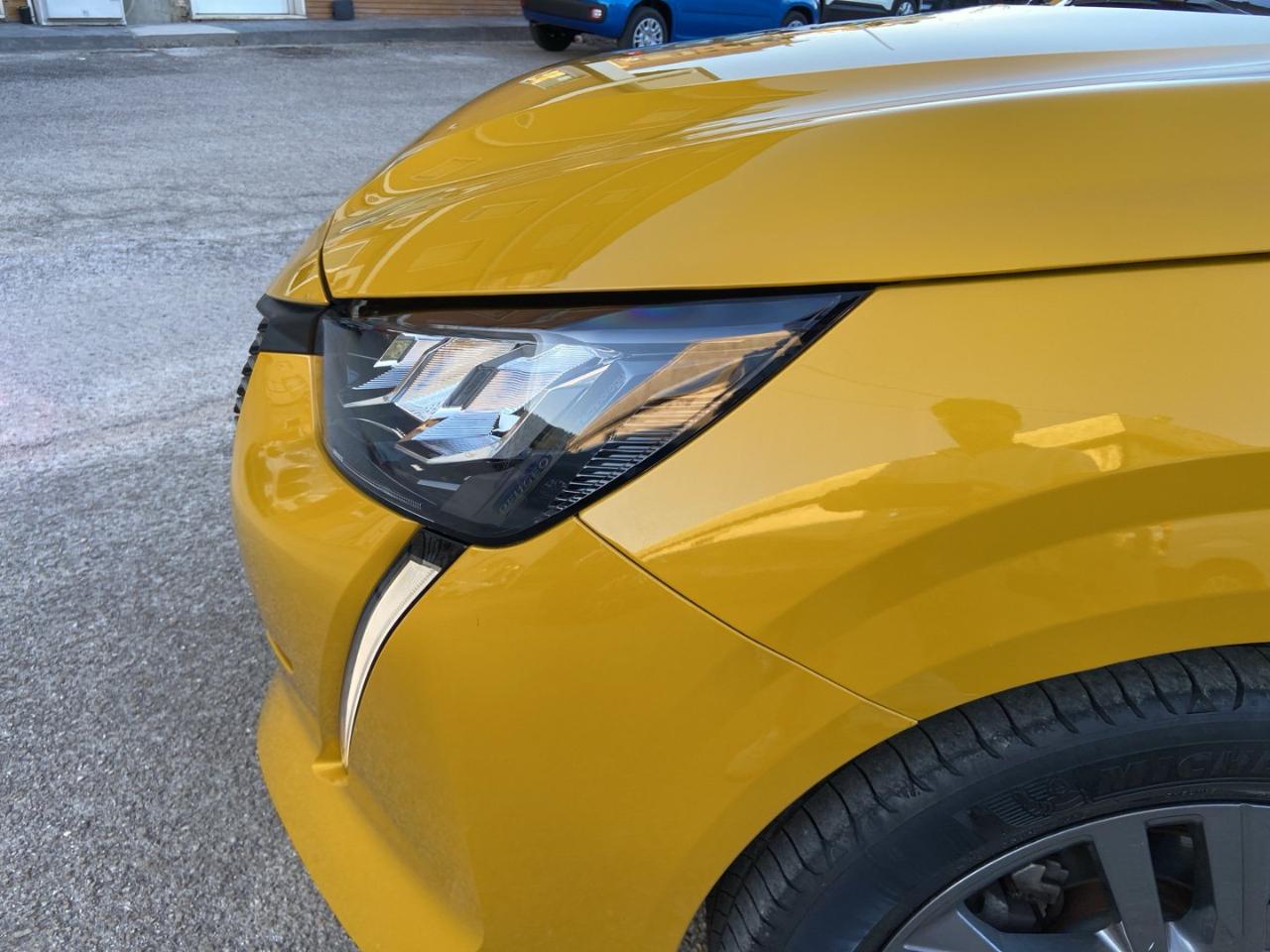 Peugeot Peugeot 208 usata, con cerchi in lega
