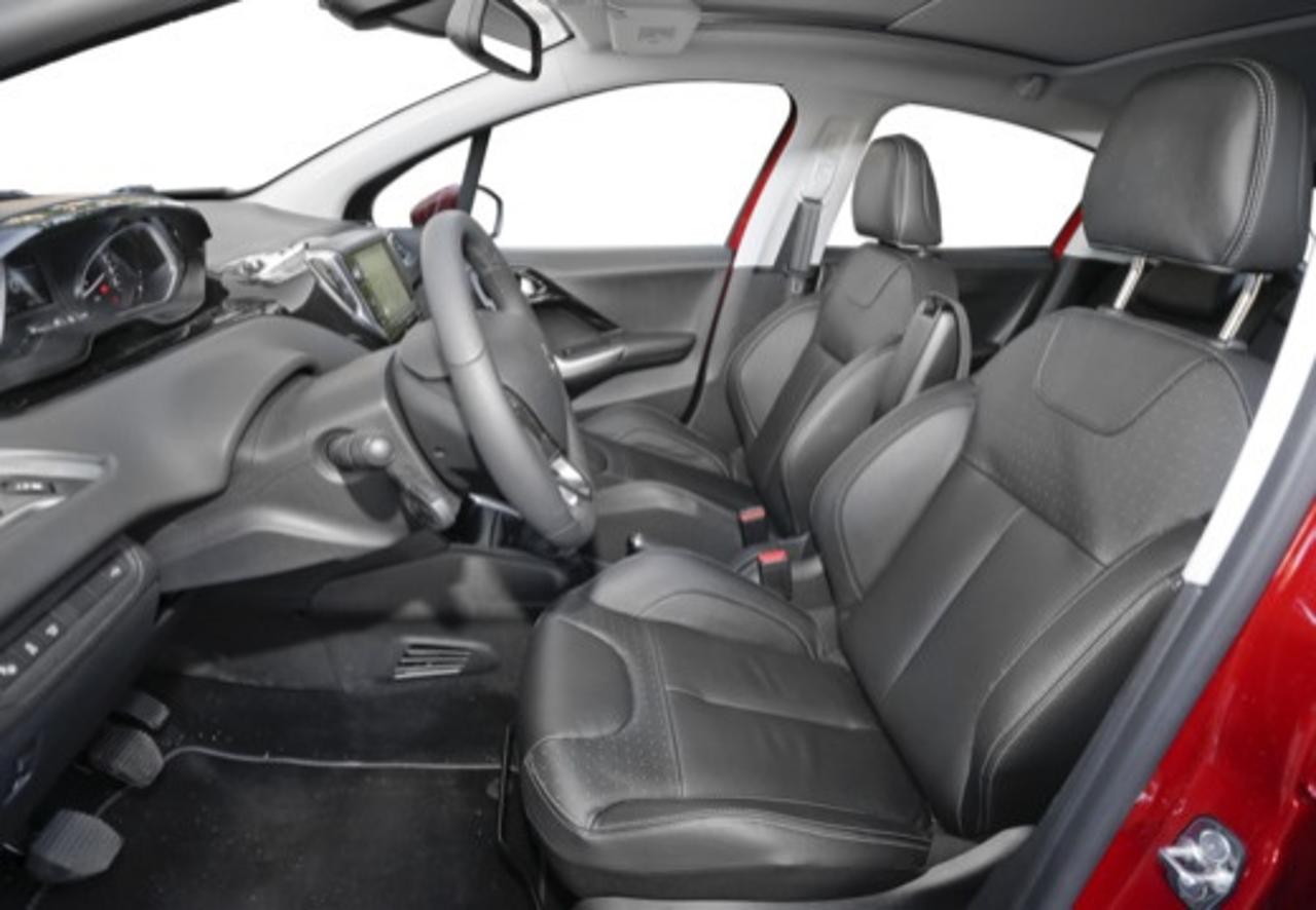 Peugeot Peugeot 208 usata 5