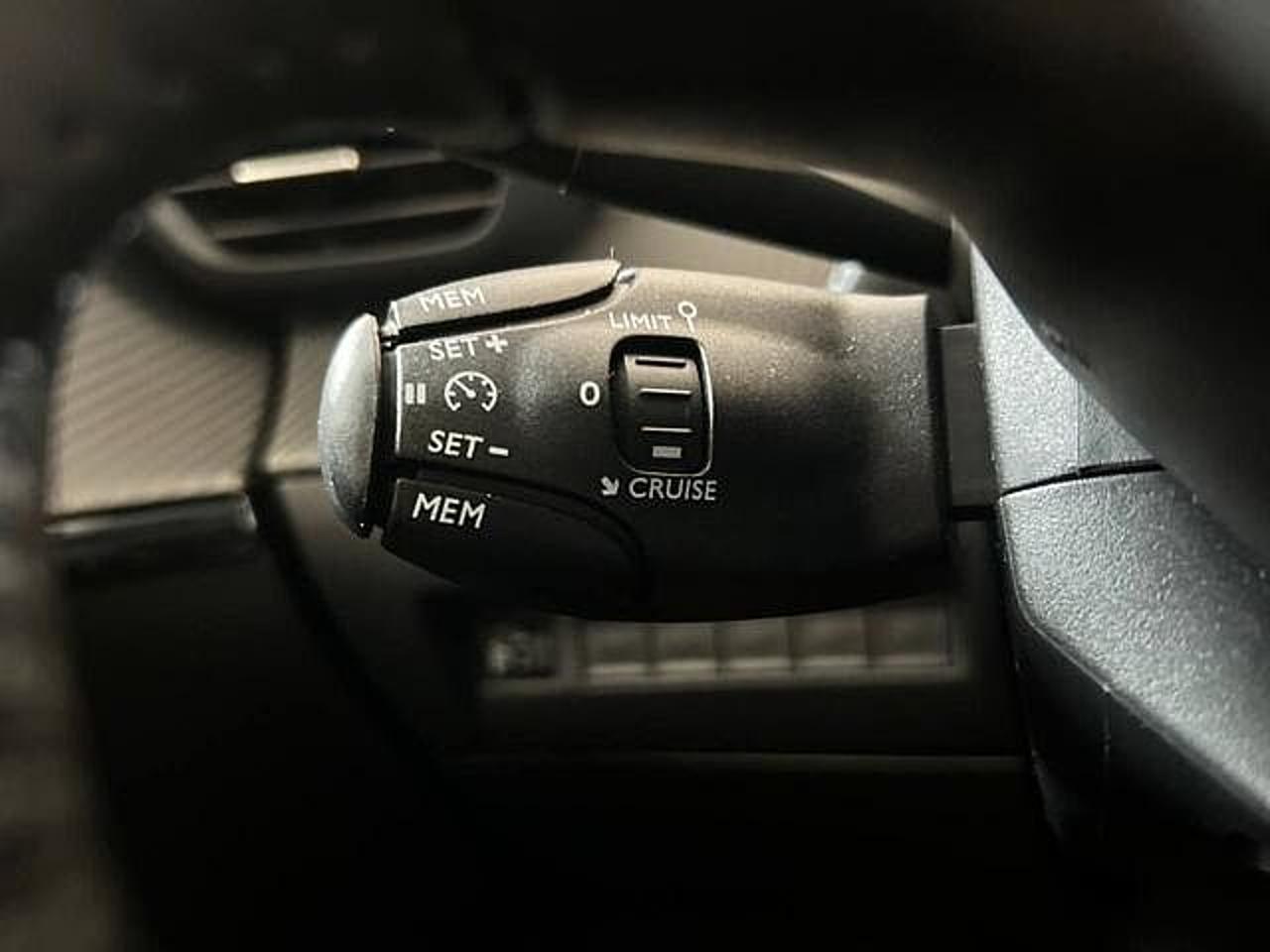 Peugeot Peugeot 208 usata, con sensori parcheggio posteriori