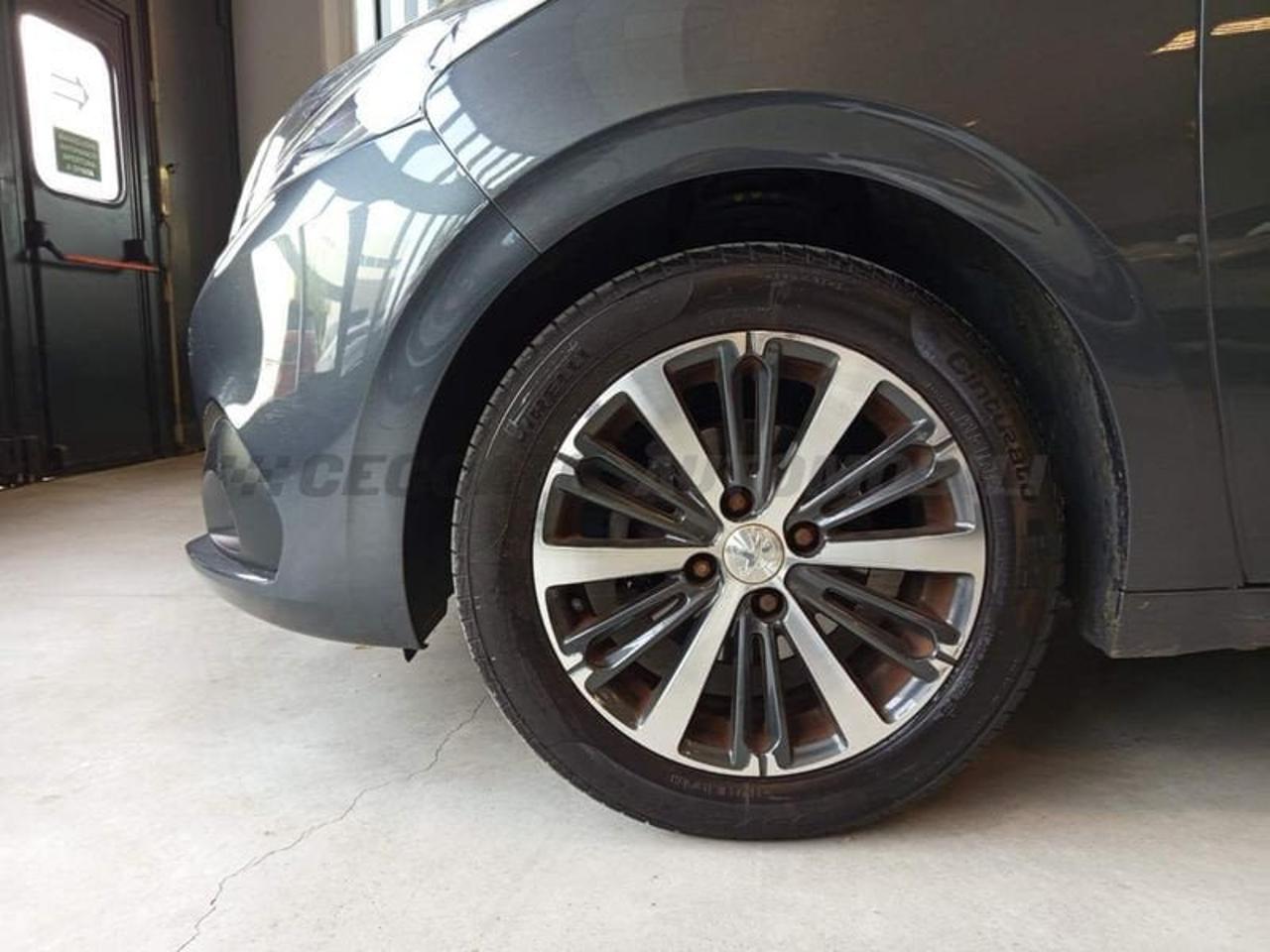 Peugeot Peugeot 208 usata 21