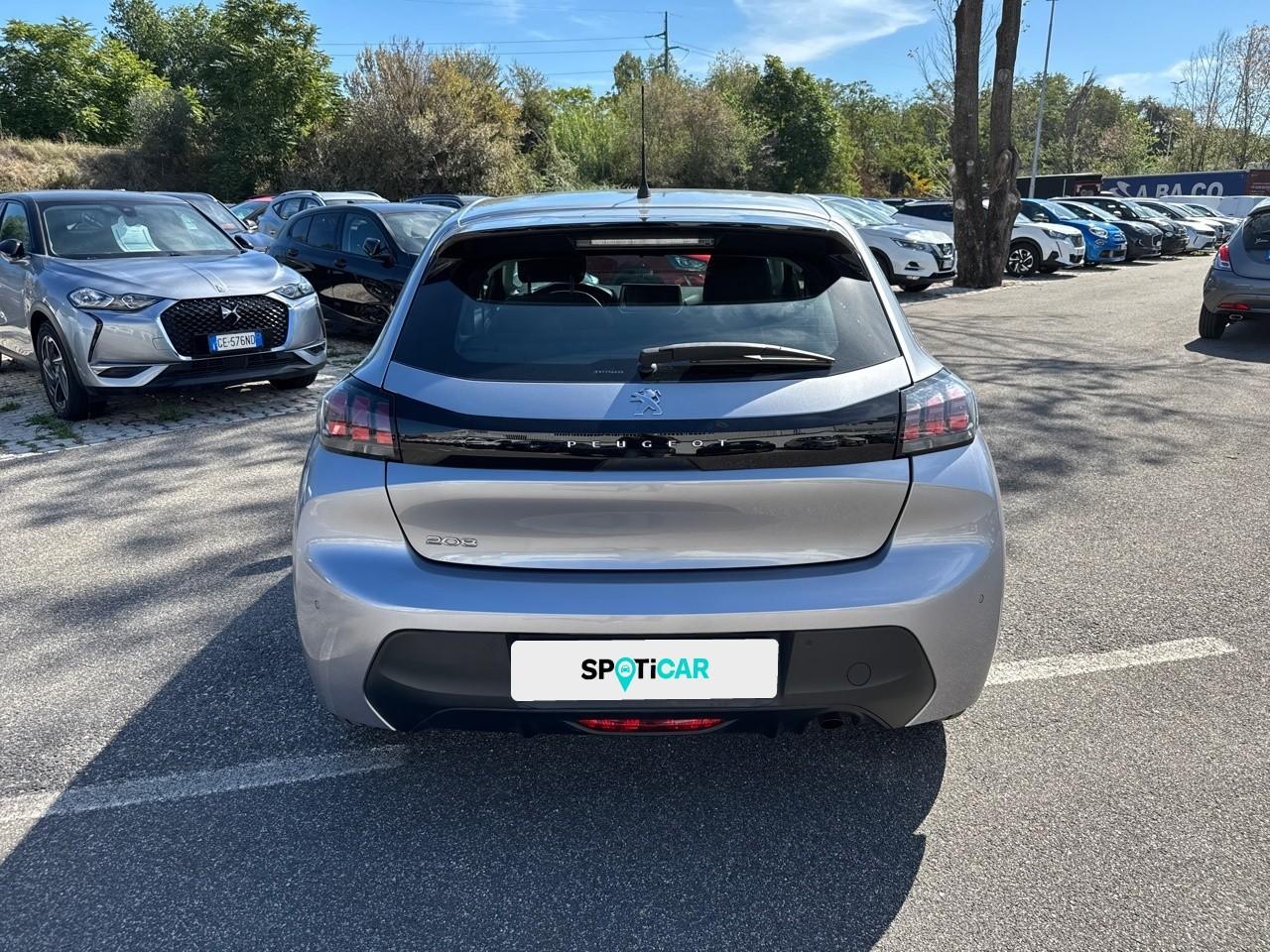 Peugeot Peugeot 208 usata, con comandi apps