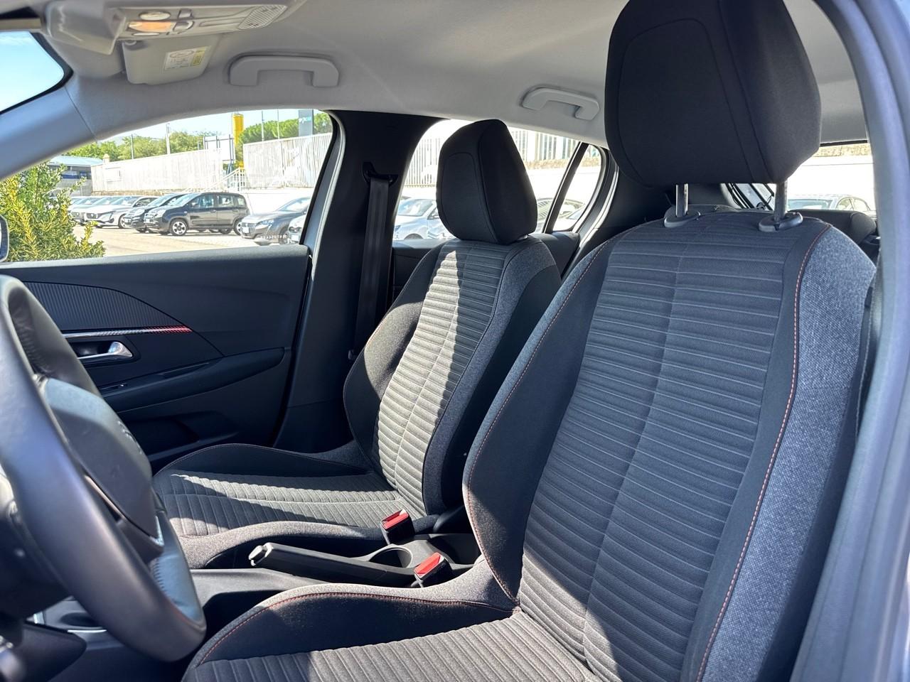 Peugeot Peugeot 208 usata, con computer con velocità media, consumo medio, consumo istantaneo e autonomia