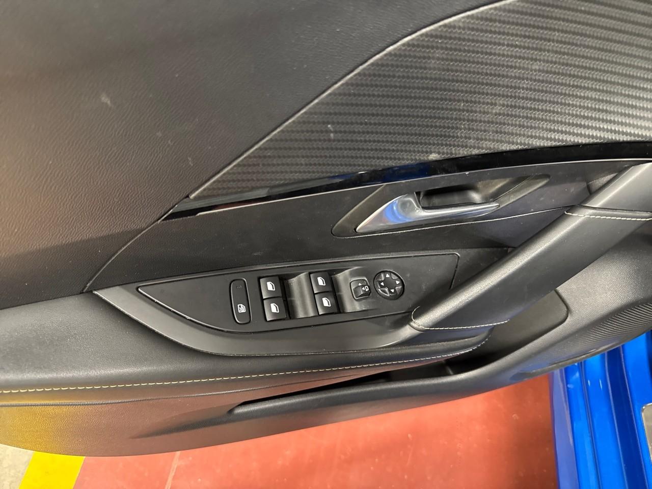 Peugeot Peugeot 208 usata, con alzacristalli elettrici anteriori e posteriori , numero ad impulso 2