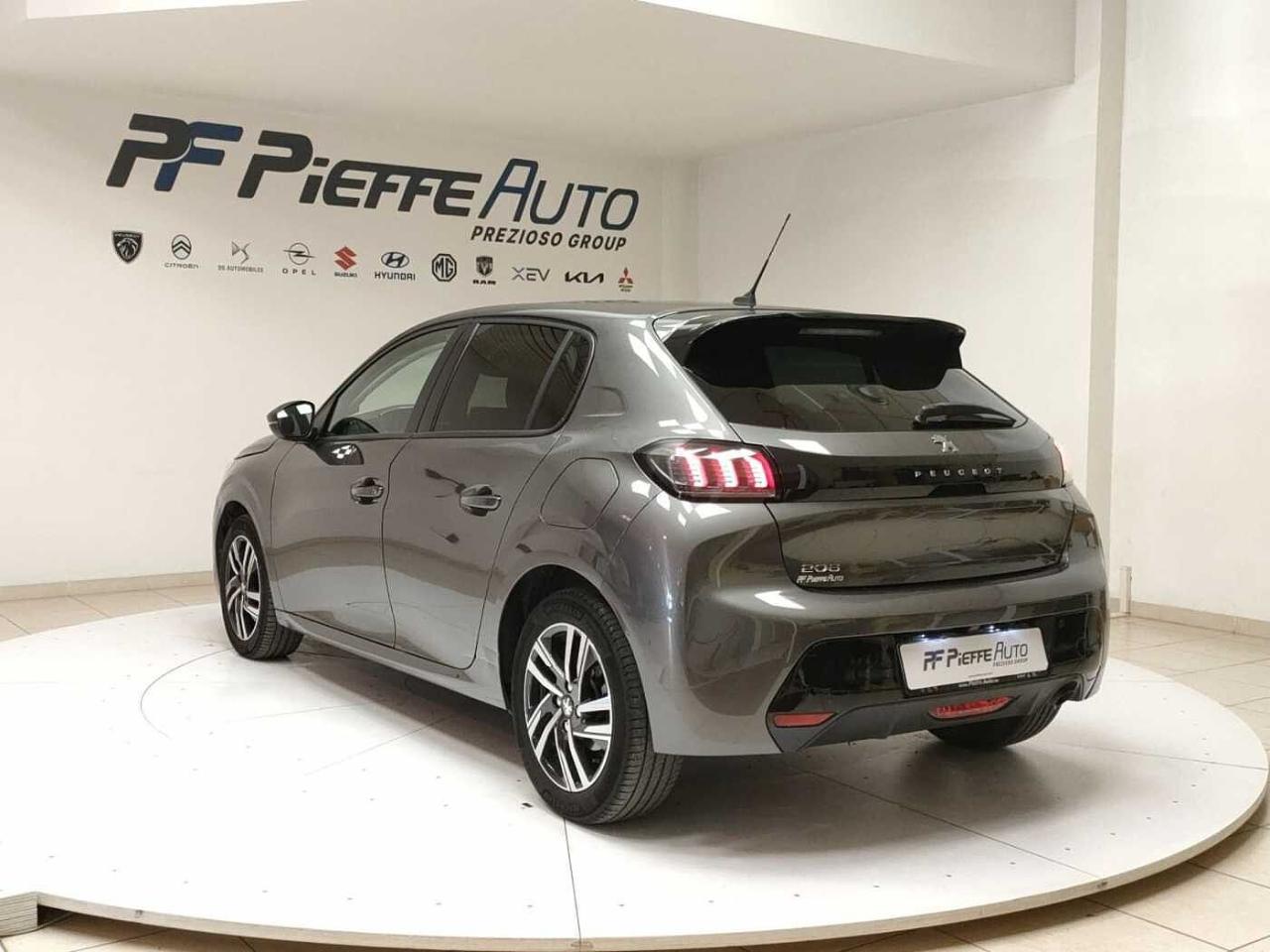 Peugeot Peugeot 208 usata, con cerchi in lega leggera