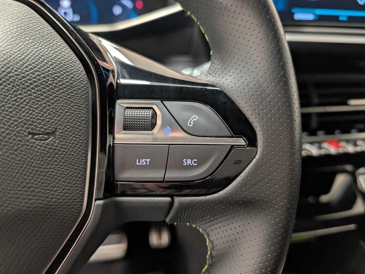 Peugeot Peugeot 208 usata, con fari adattivi