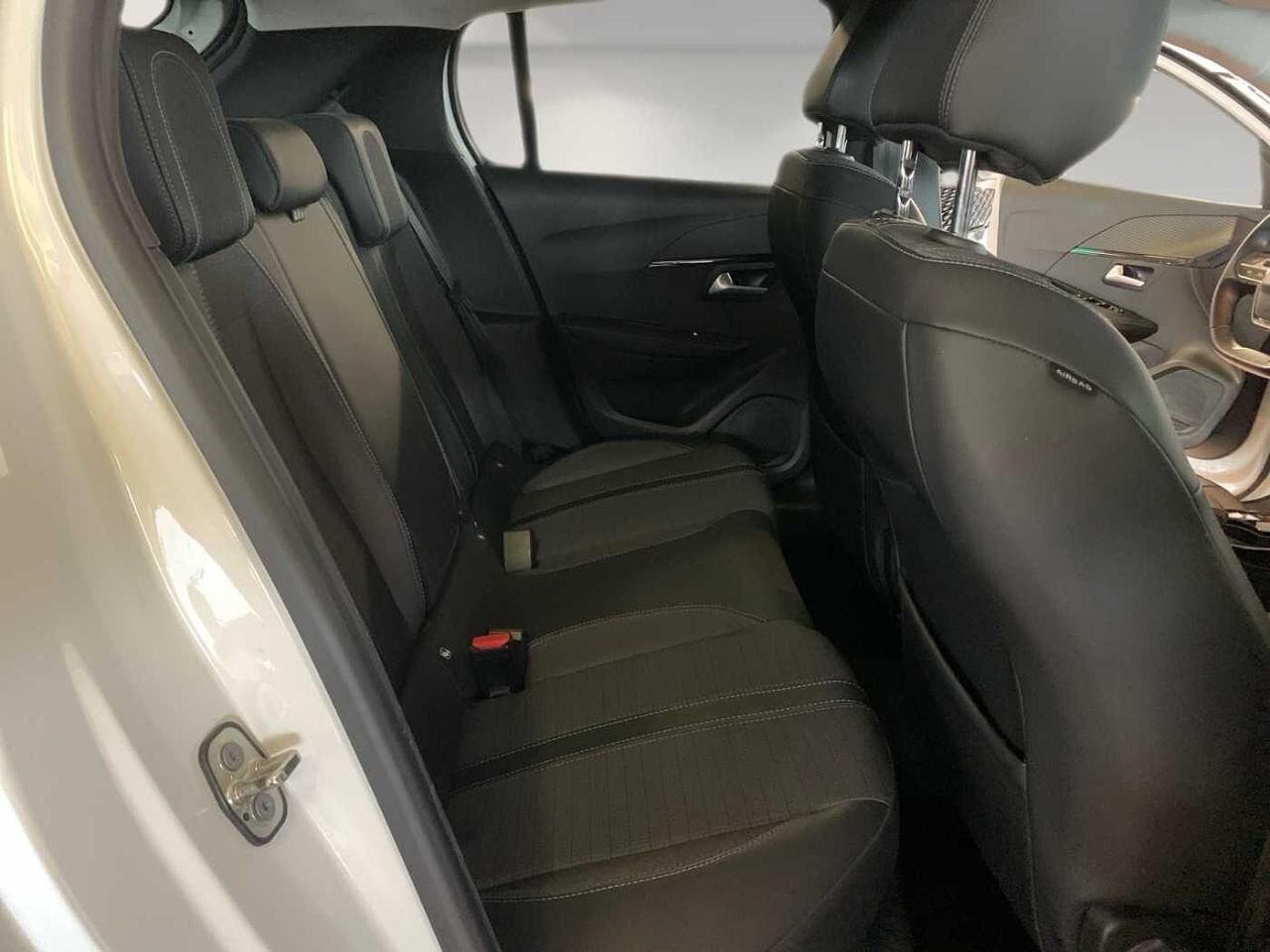 Peugeot Peugeot 208 usata, con sedile posteriore sdoppiabile