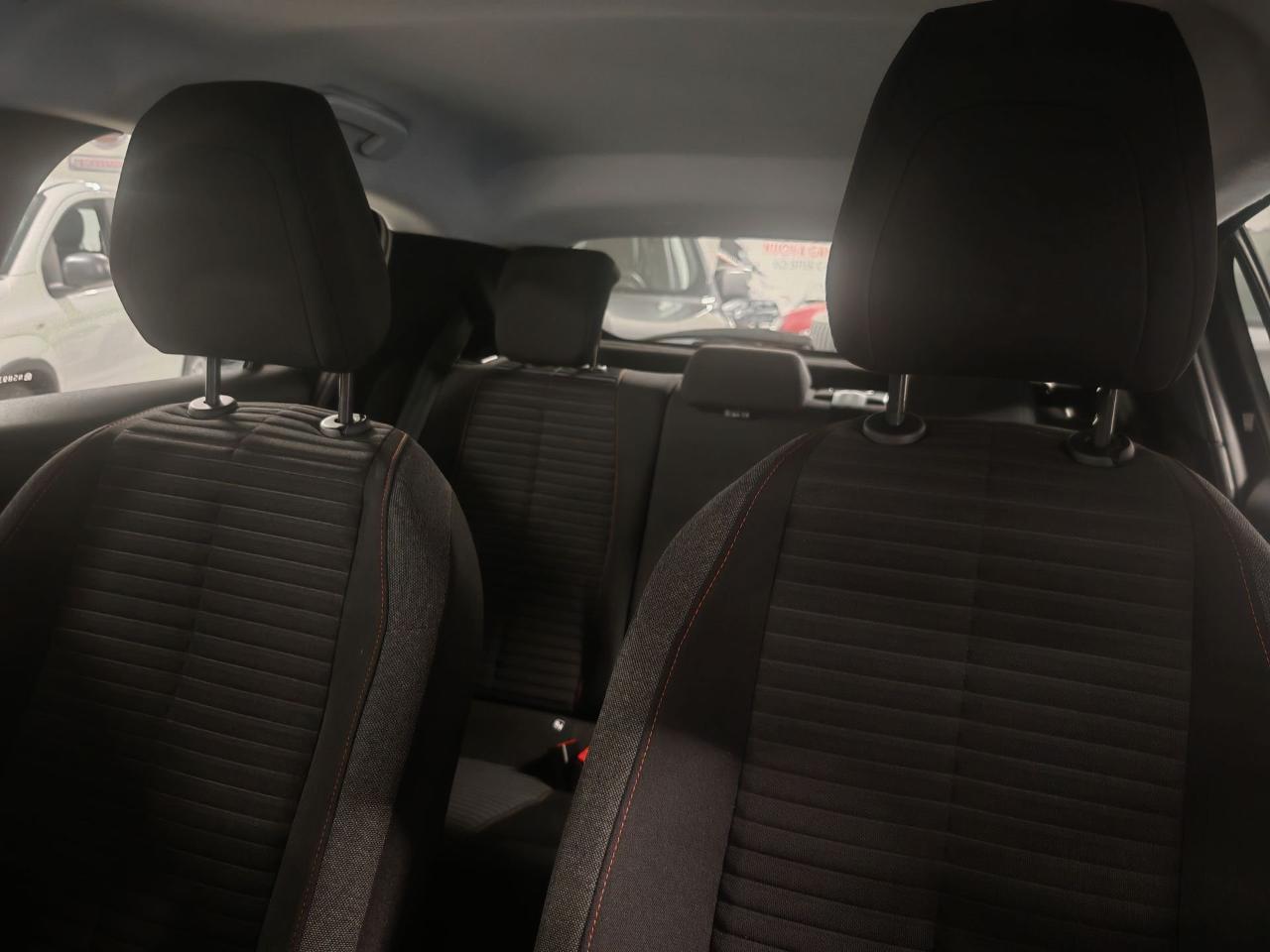 Peugeot Peugeot 208 usata 17