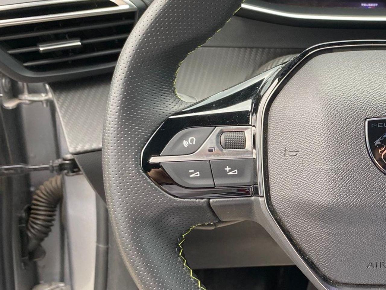 Peugeot Peugeot 208 usata 9