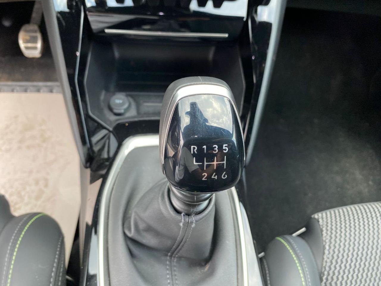 Peugeot Peugeot 208 usata 16