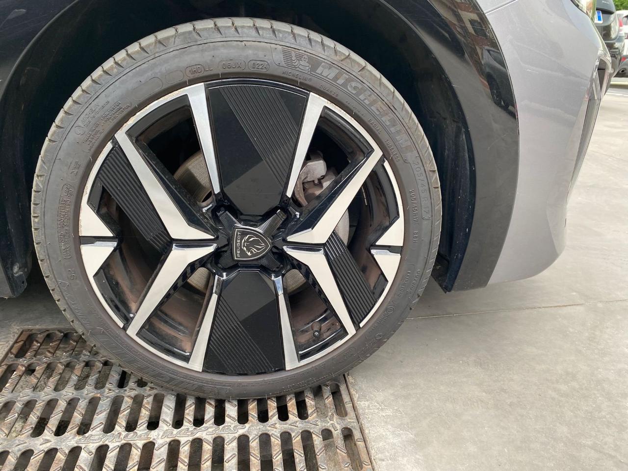 Peugeot Peugeot 208 usata 23